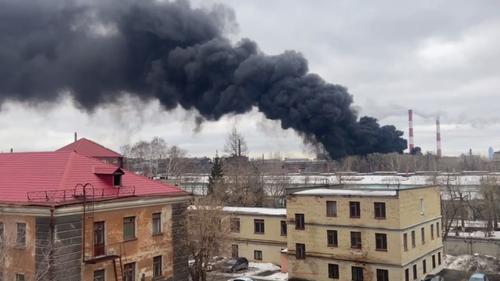 В Екатеринбурге горит Уралмаш