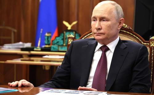 Путин: Россия не переводит свою экономику в режим военного времени