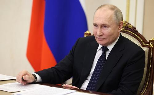 Песков: Кремль обновит биографию Путина на официальном портале президента