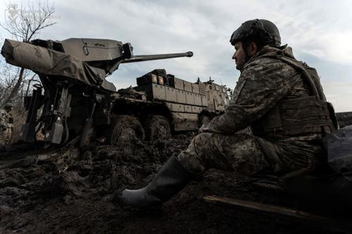 Аналитик Джонсон: Украину ожидает резкий коллапс, а не медленная капитуляция