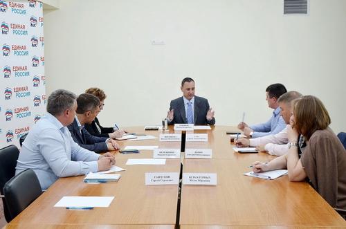 Депутат ЗСК Виктор Тепляков в Сочи провёл совещание по вопросу берегоукрепления 
