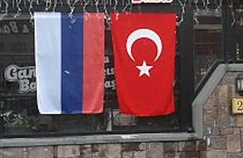 Ерхов: Запад пытается «подмять под себя» все двусторонние связи России и Турции