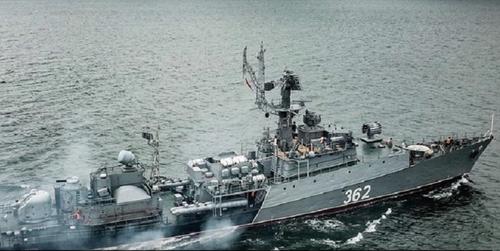 Моряки тихоокеанцы условно уничтожили субмарину противника  