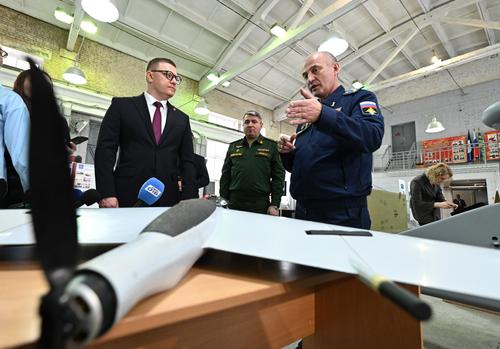 Губернатор Алексей Текслер оценил космические технологии в Челябинской области
