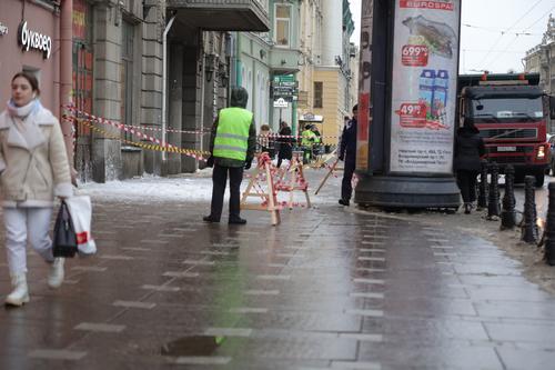 Петербуржцы массово жалуются на рекламу запрещенных веществ