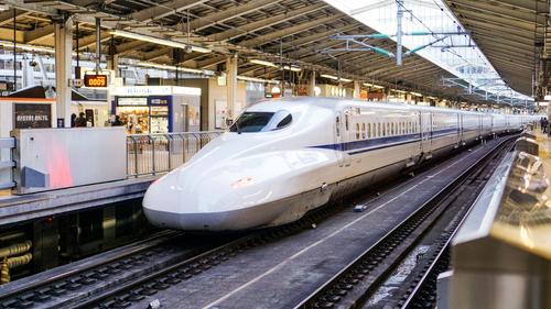 Забытый рюкзак нарушил движение почти 180 поездов в Японии