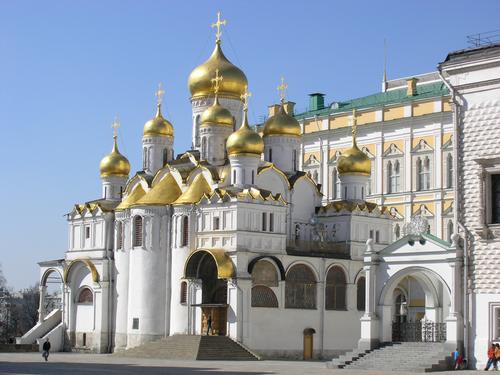 Патриарх Кирилл отслужил благодарственный молебен в Благовещенском соборе Кремля