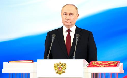 Китай поздравил Путина со вступлением в должность президента России