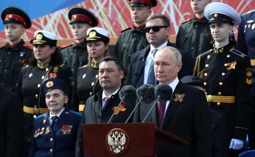 Путин заявил, что Россия переживает сложный, рубежный период