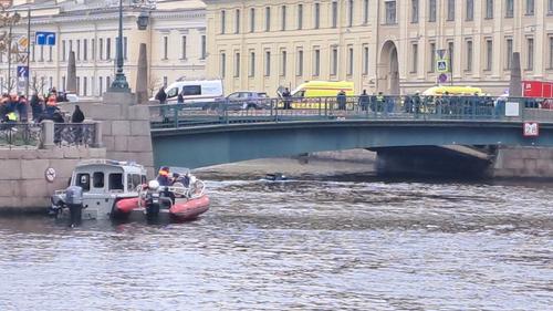 Трое дагестанцев спасли людей из затопленного автобуса в Петербурге