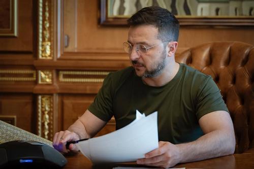 Зеленский уволил первого замглавы Службы внешней разведки Украины