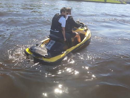 Сотрудники водной полиции задержали четверых нарушителей в акватории Малой Невы