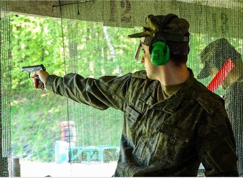 В ВКС РФ прошел чемпионат по стрельбе из штатного и табельного оружия