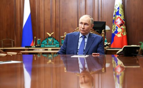 Путин: для государства нет ничего важнее, чем дети