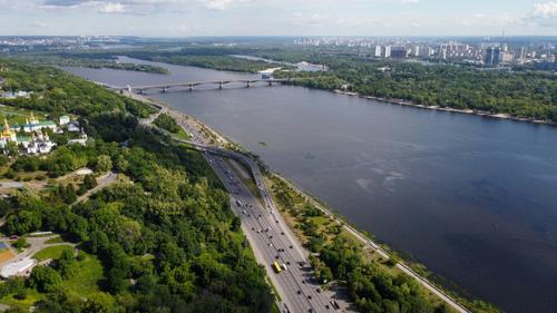 Украинский солдат переплыл Днепр на пластиковых бутылках и сдался в плен 