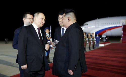 Путин заявил Ким Чен Ыну, что Россия борется с империалистической политикой США 