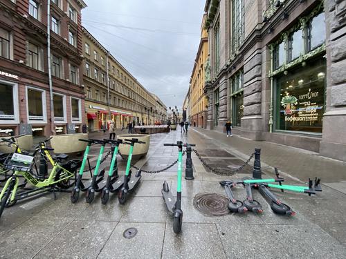 В Петербурге на четыре дня запретят использовать электросамокаты 