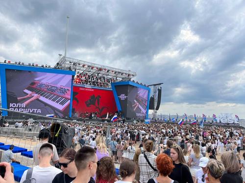 В Петербурге начался фестиваль VK Fest 2024