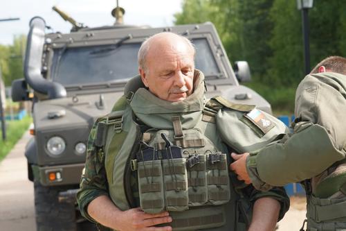 Николай Иванов: Писатели приезжают на Донбасс, чтобы поддержать солдат и увидеть события своими глазами