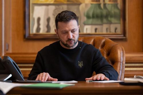 Политолог Марков: давать интервью Карлсону Зеленскому запретили из штаба Байдена