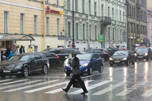 Ночная гроза обрушилась на Петербург