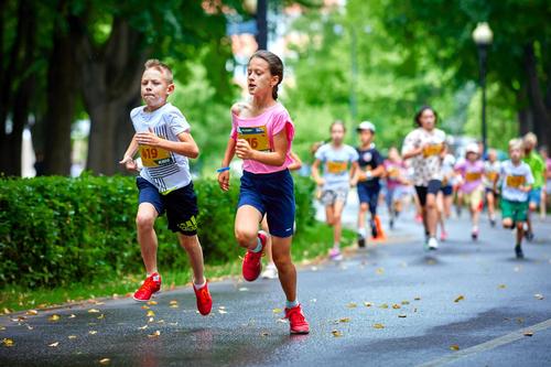 Взрослые и дети поддержат Благотворительный фонд «Спорт для Жизни» в рамках забега «Без Границ» 