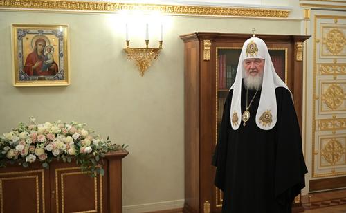 Патриарх Кирилл наградил Путина орденом князя Александра Невского
