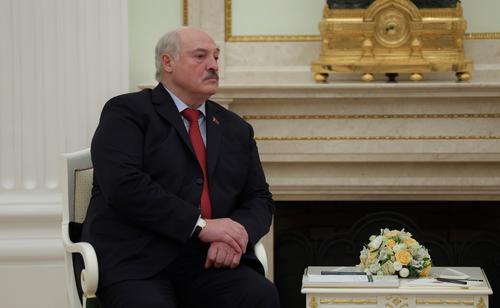 Лукашенко заявил, что договорился с Путиным к осени закрыть проблемные вопросы