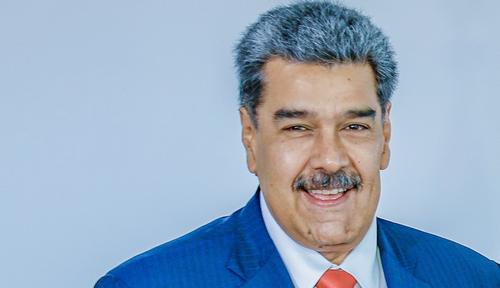 Законодатели США и ЕС пригрозили Мадуро ответственностью за отказ покинуть пост