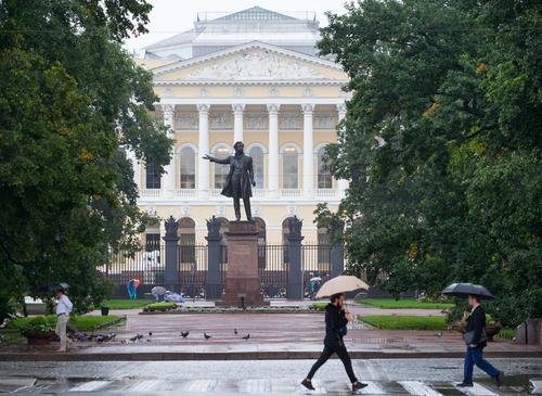 Непогода в Петербурге продлится до начала рабочей недели