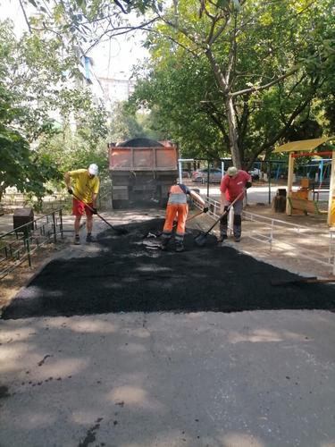 В Прикубанском округе Краснодара отремонтировали обветшалый асфальт