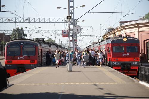 Между Петербургом и Красным Селом по выходным увеличат количество электричек 