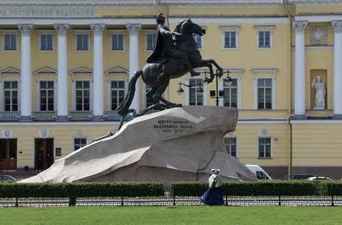 Петербург вводит новый праздник «День СПО»