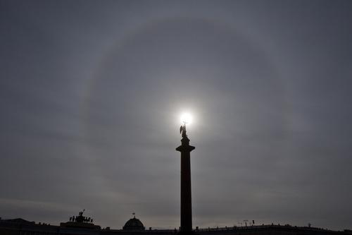 Колесов прогнозирует теплую погоду в Петербурге до полудня