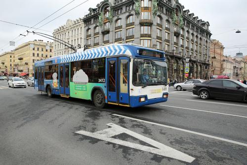 Троллейбусному сообщению в Петербурге исполняется 88 лет