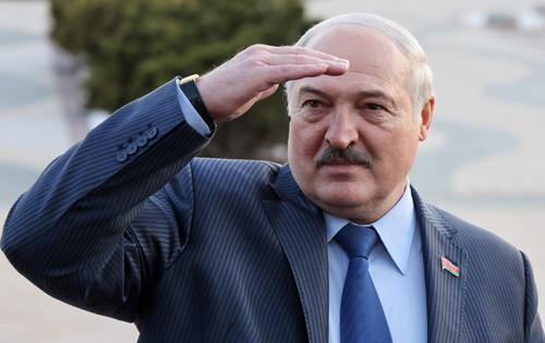 Лукашенко заявил, что хочет в Крым, но ему туда пока не надо