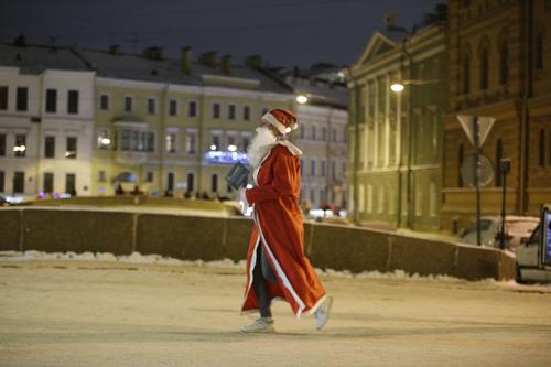 Новый год в одиночестве встретят 7% петербуржцев 