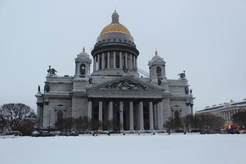 В субботу снегопад накроет Петербург и Ленобласть