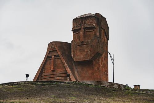 Алиев: Азербайджан ждет инвестиций России в восстановление Нагорного Карабаха