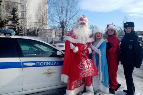 «Полицейский Дед Мороз» появился в Хабаровском районе