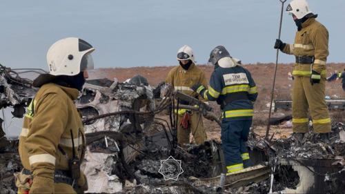 Казахстан отправит черные ящики упавшего лайнера AZAL для расшифровки в Бразилию