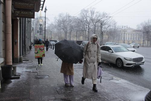 На праздники в Петербурге будет действовать «желтый» уровень погодной опасности