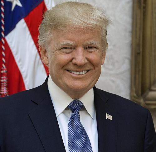 Трамп заявил, когда США, Россия и Украина проведут встречу в Саудовской Аравии