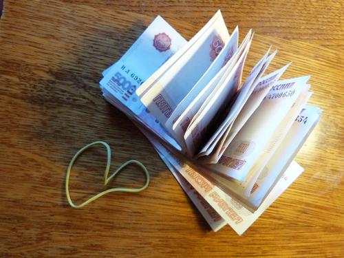 Жительница Карелии потеряла 2 млн рублей в попытке разбогатеть на инвестициях