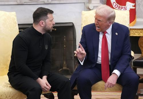 Трамп: Зеленский брал деньги у США, «как конфетки у ребенка»