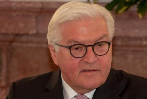 Президент Германии Штайнмайер подписал поправки к Конституции, позволяющие увеличить долги для военных нужд