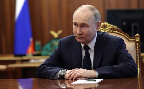 Путин поблагодарил ветеранов СВО за вклад в воспитание подрастающего поколения