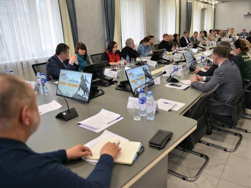 На круглом столе в Краснодаре рассмотрели вопросы увековечения памяти погибших участников СВО