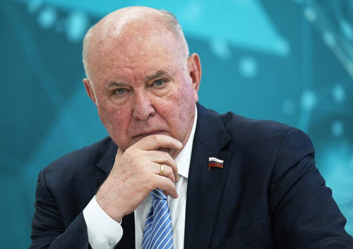 Сенатор Карасин: шабаш в Киеве 9 мая придумали против Дня Победы в Москве