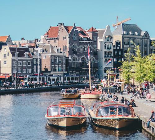 Algemeen Dagblad: Нидерланды хотят принять больше украинских беженцев 